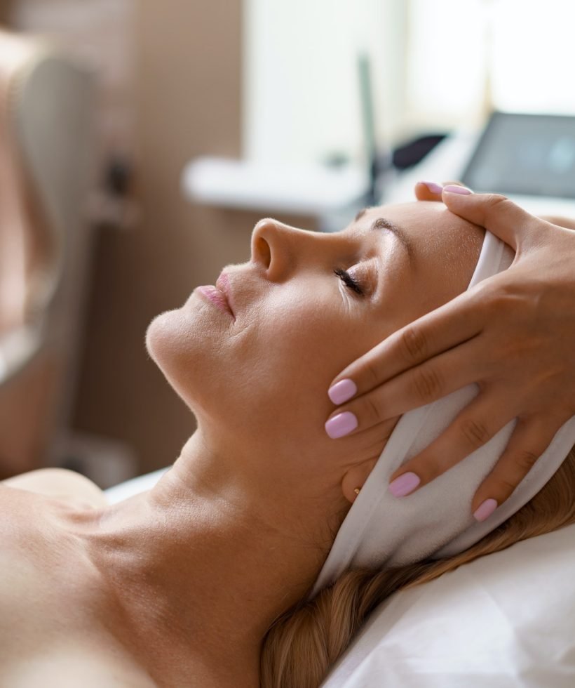 facial-massage-beauty-treatment-1.jpg facial-massage-beauty-treatment-1.jpg